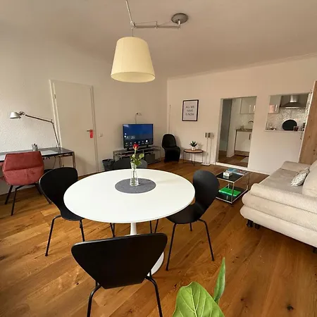 Stylisches Apartment Mit Grossem Tageslichbad Am Marktplatz Leonberg Exterior photo
